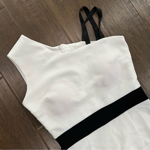 O.B Dress - Picture 2 of 9